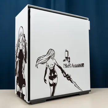 NieR:Automaty ATX Herné PC Prípade Nálepky Mid Tower Počítač Dekoratívne Odtlačkový Anime Vymeniteľné Nepremokavé Nálepky
